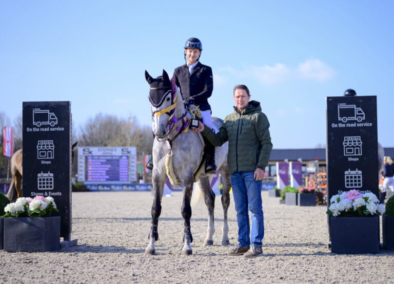 Future Hepsilon winning at the CSI2* in Lier, Belgium